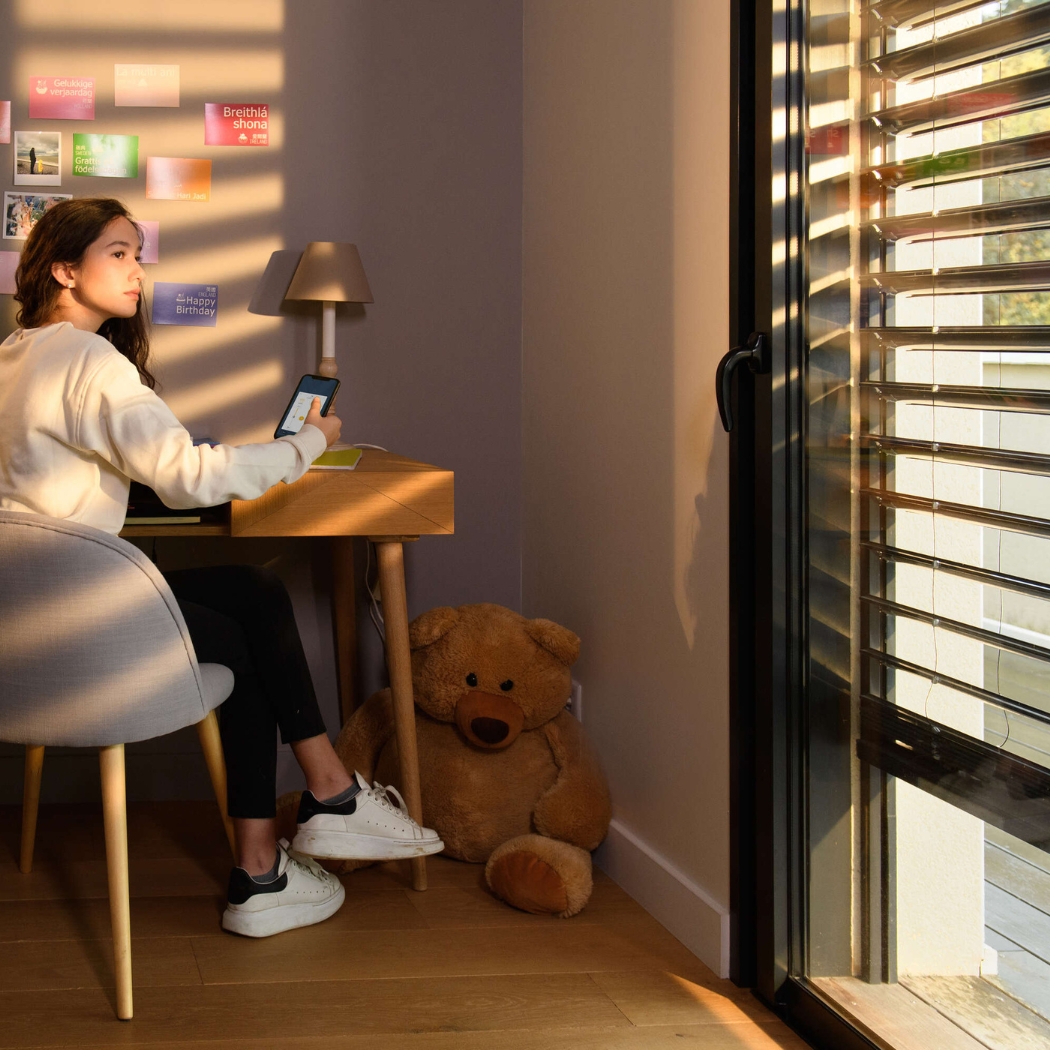 厨房卷帘门关闭